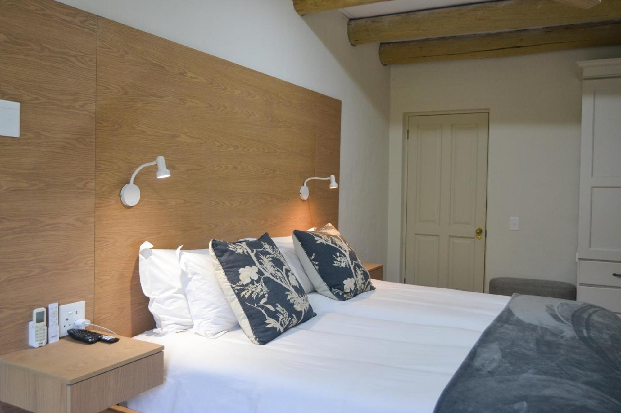 4 Piet Retief Otel Stellenbosch Dış mekan fotoğraf